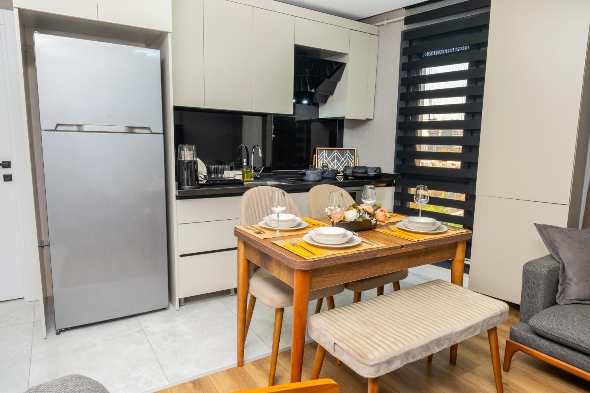 Luxury Life Suites Истанбул Екстериор снимка