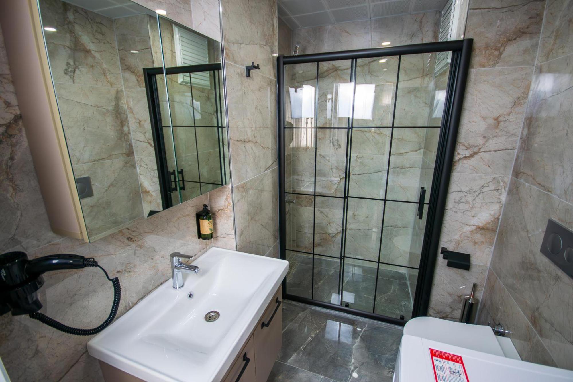 Luxury Life Suites Истанбул Екстериор снимка